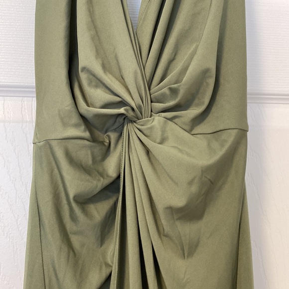 Windsor halter dress - Picture 3 of 7